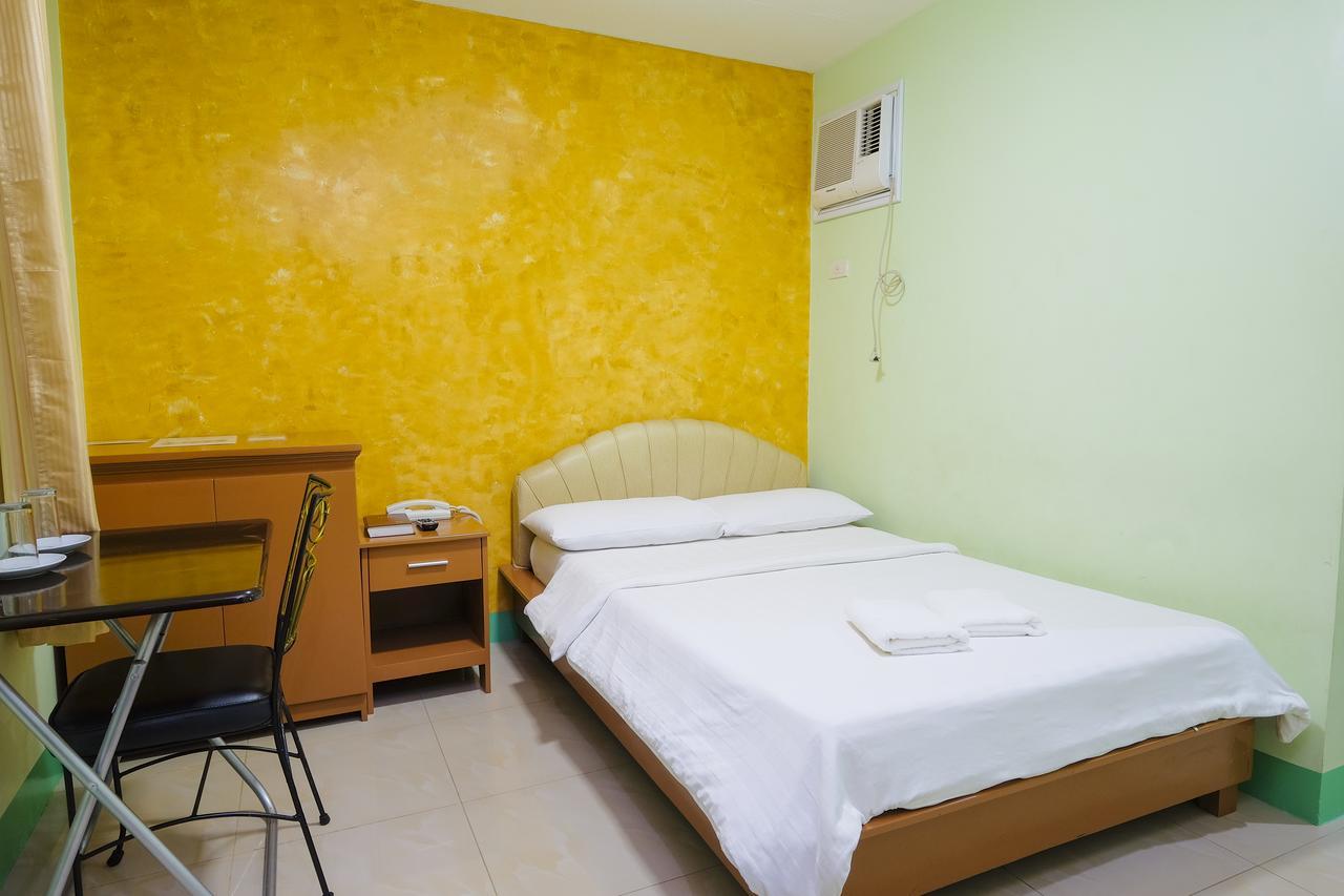 Japi Hotel - Annex Cauayan City  Exteriör bild